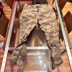 H&M Tan Camouflage Cargo Pants
